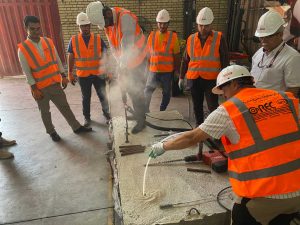 دوره نصب و کاشت آرماتور با چسب - Image 3